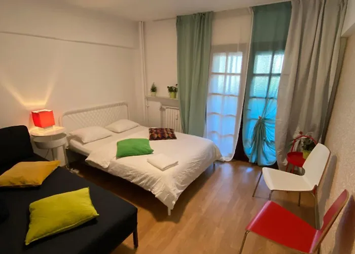 Green Apartment 4-26 Mircea Voda