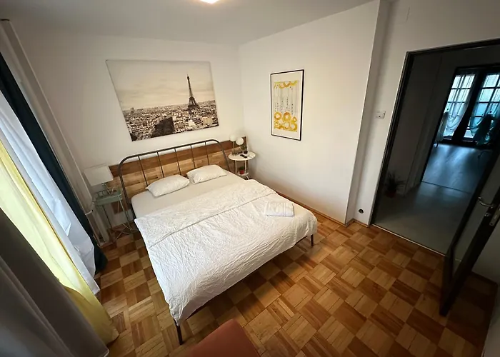 Green Apartment 4-26 Mircea Voda